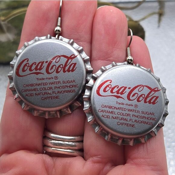 "5/$25" Coca Cola Bottle Cap Dangle Costume Earrings - Picture 6 of 6
